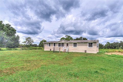 Manufactured Home in CENTER HILL FL 8767 CR-469 1.jpg