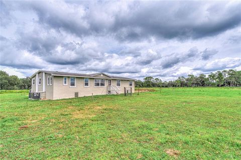 Manufactured Home in CENTER HILL FL 8767 CR-469 3.jpg