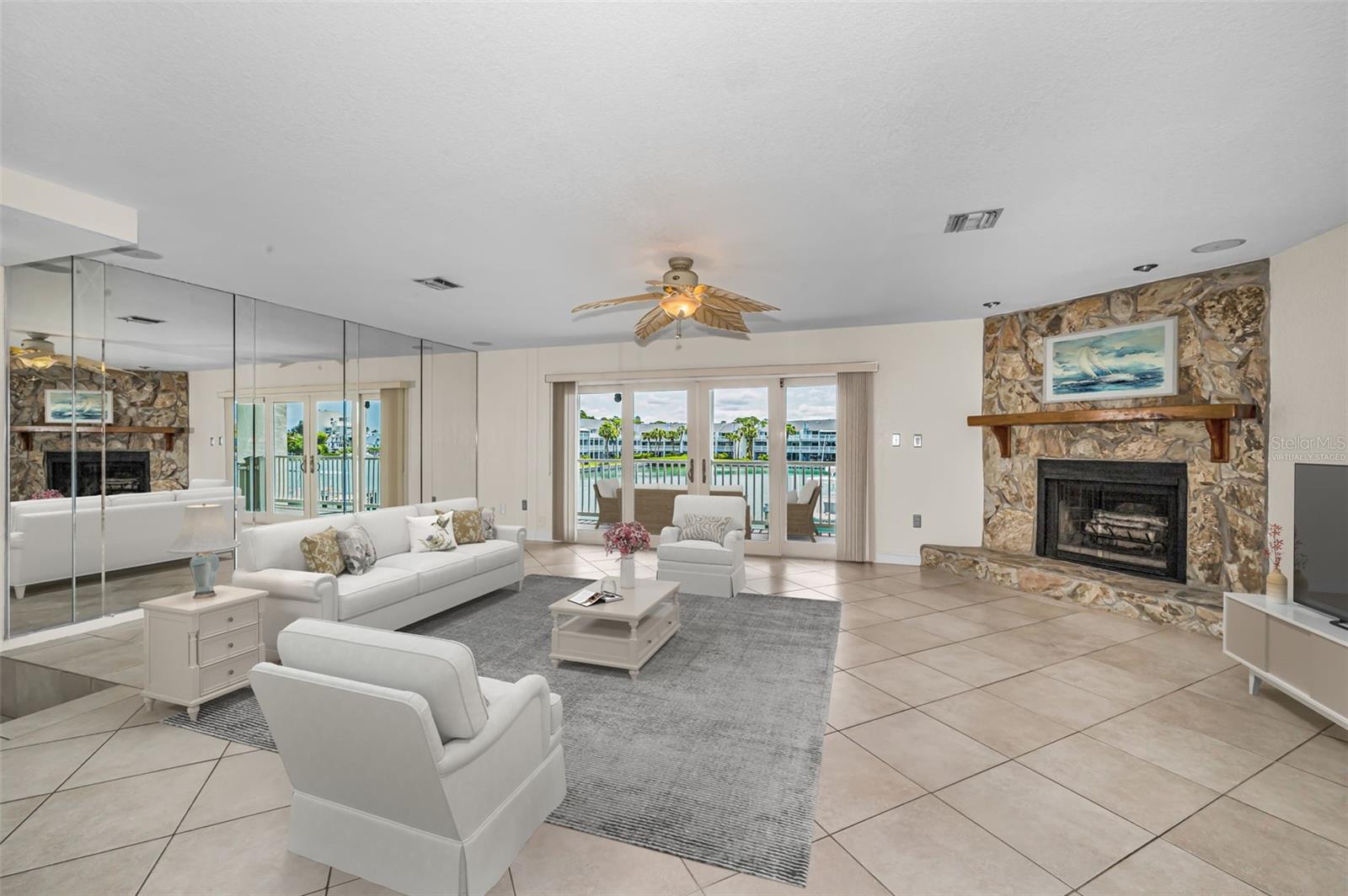 12334 Capri Cir, Treasure Island, FL 33706 photo