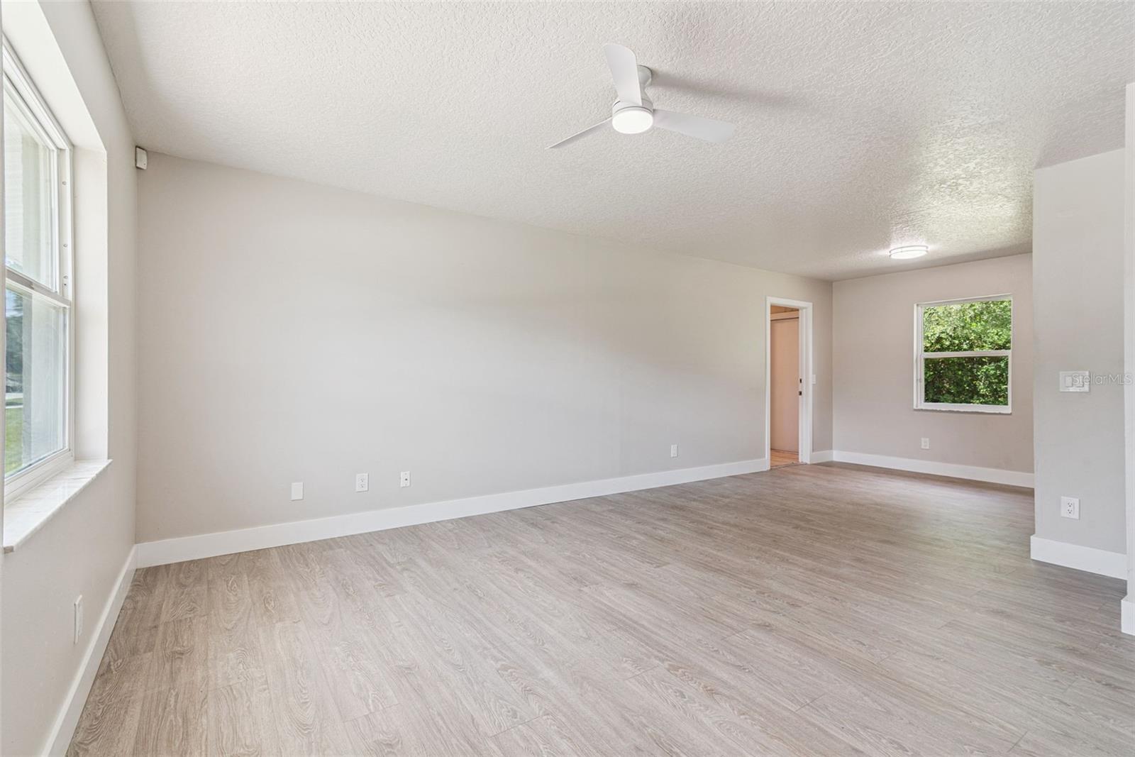 324 Queen Ave, Oviedo, FL 32765 photo
