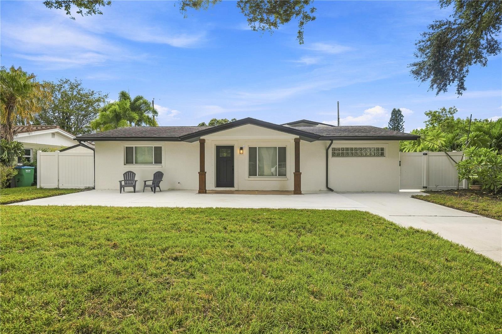 8582 119 St, Seminole, FL 33772