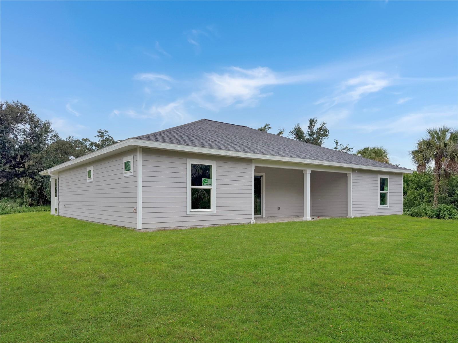 16419 Strauss Ave, Port Charlotte, FL 33954 photo