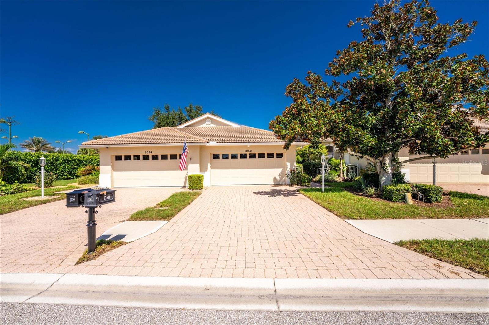 1050 Yosemite Dr, Englewood, FL 34223 photo