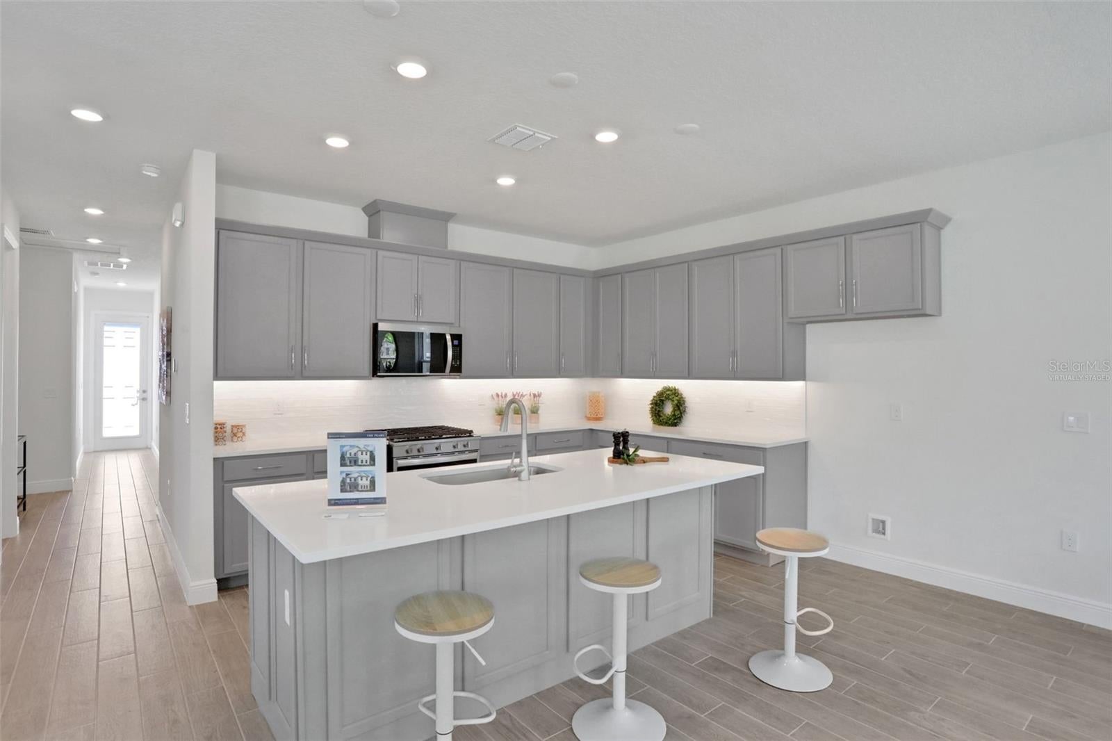 9124 Walcott Ln, Lakewood Ranch, FL 34240 photo