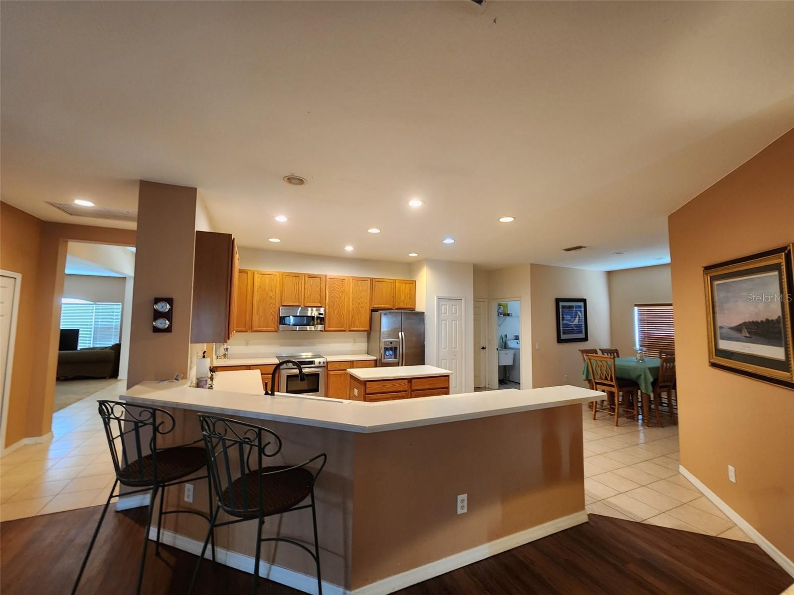 1829 Mira Lago Cir, Ruskin, FL 33570 photo