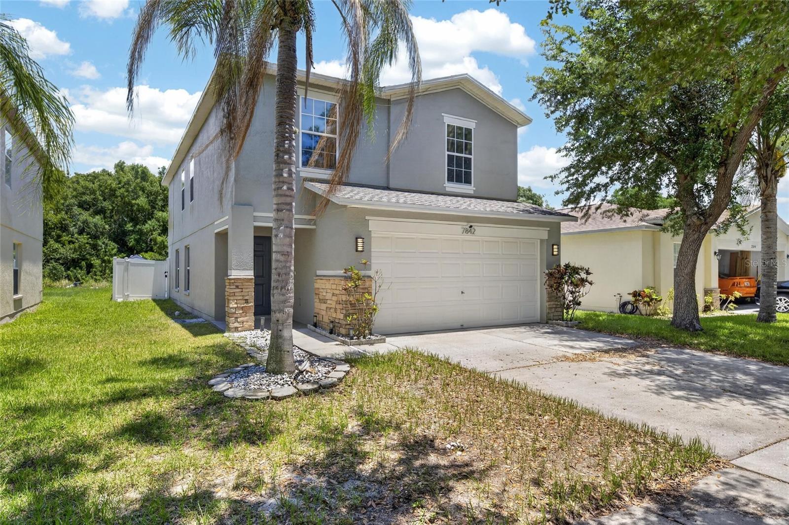 7842 Carriage Pointe Dr, Gibsonton, FL 33534 photo