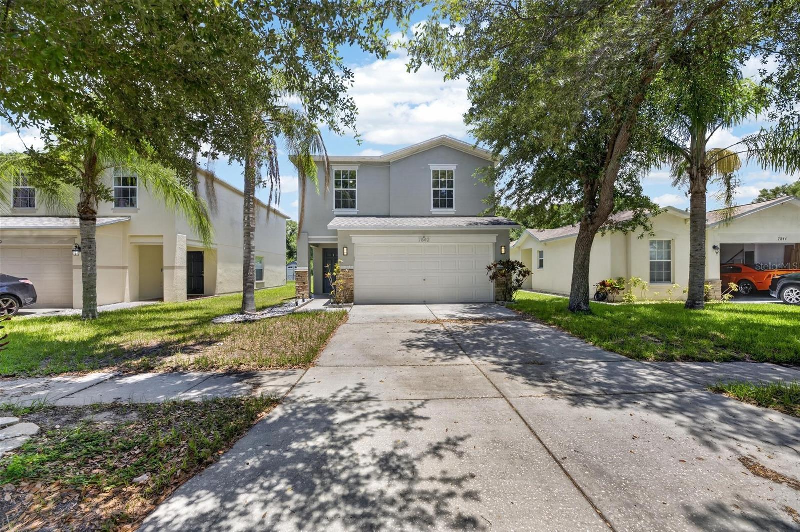 7842 Carriage Pointe Dr, Gibsonton, FL 33534 photo