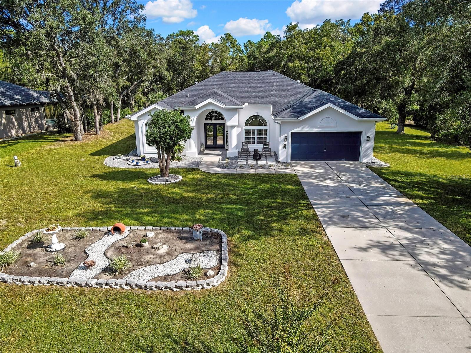 83 Oak Village Blvd, Homosassa, FL 34446 photo
