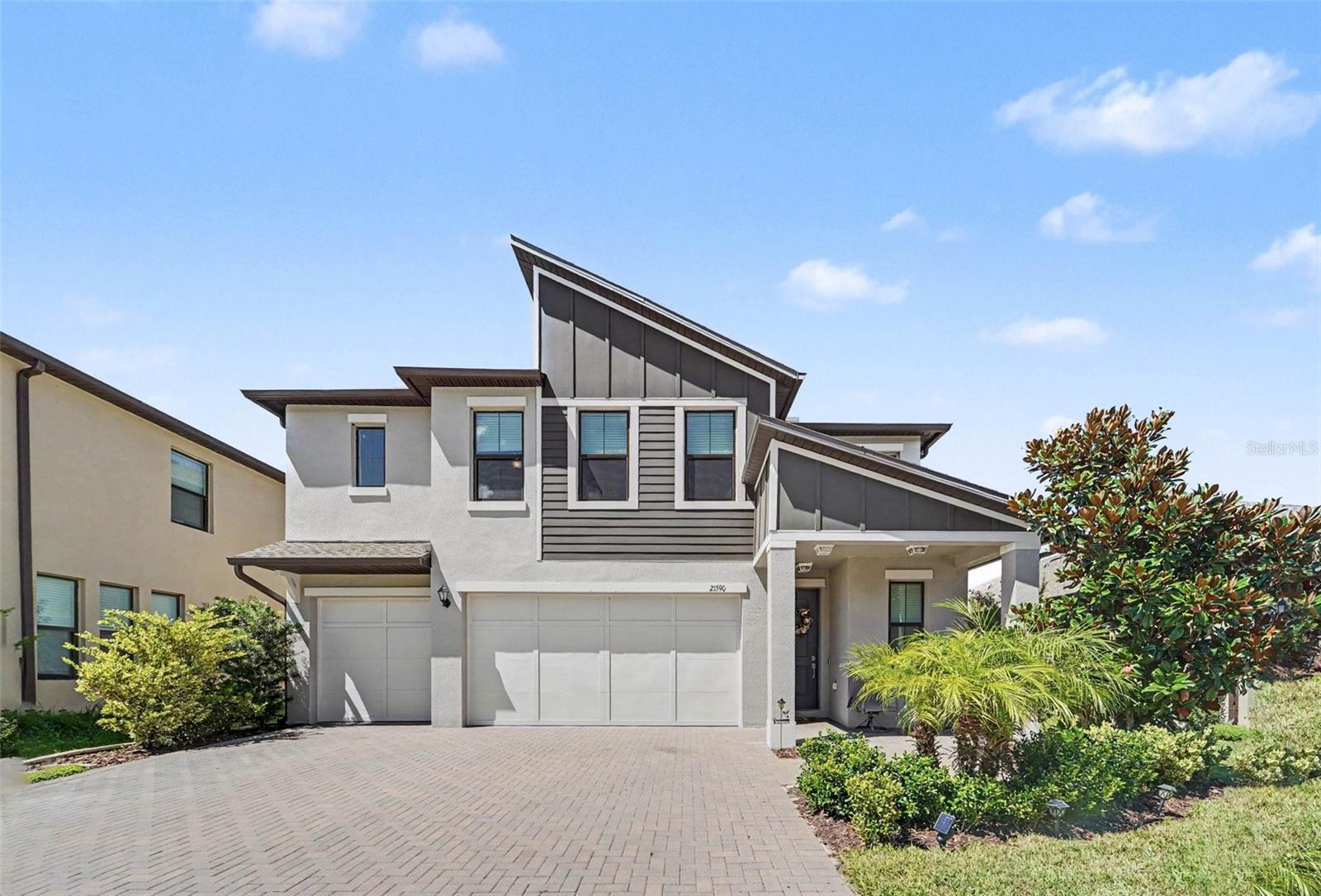 21590 Violet Periwinkle Dr, Land O Lakes, FL 34637