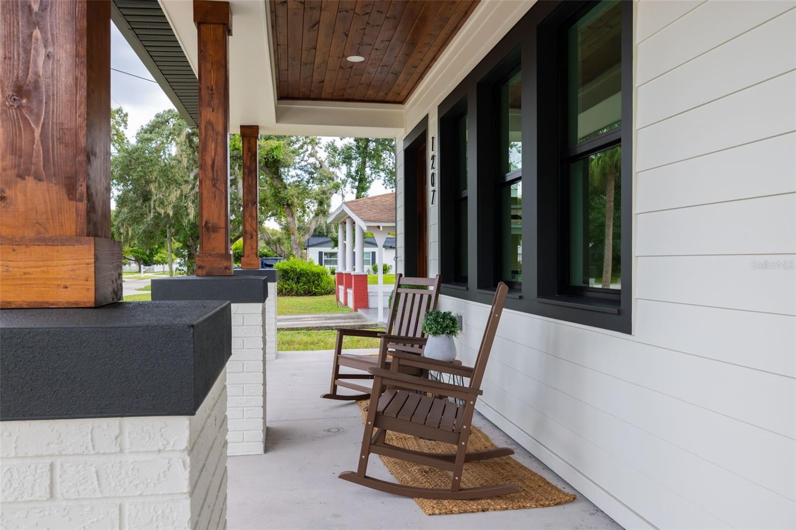 1207 E Ellicott St, Tampa, FL 33603 photo