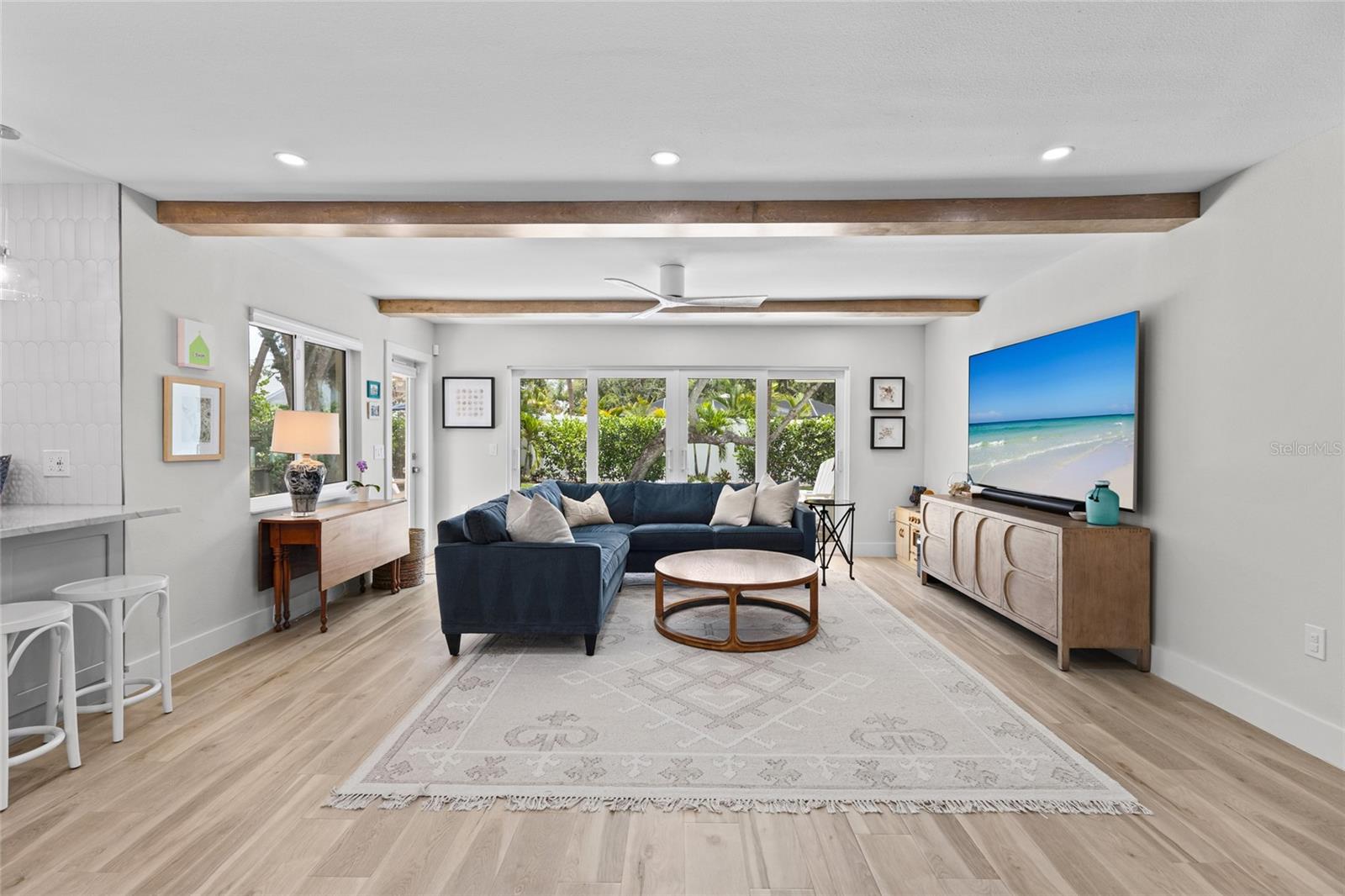 801 Edgemere Ln, Sarasota, FL 34242 photo