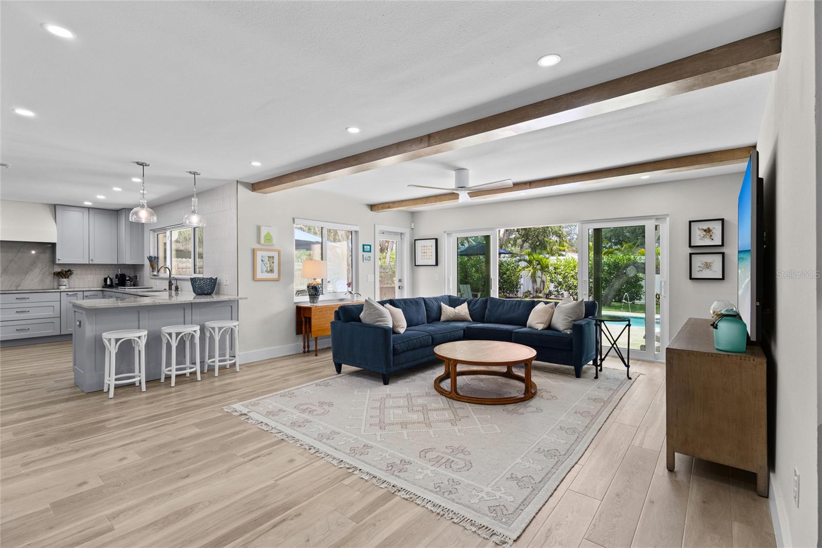 801 Edgemere Ln, Sarasota, FL 34242 photo