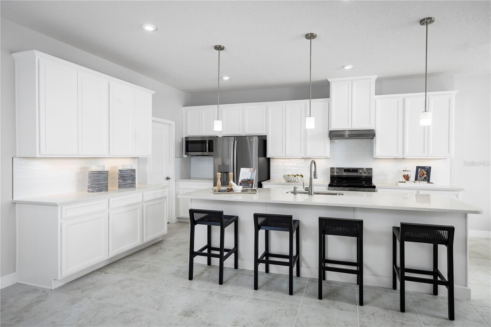 22145 Pine Grove Loop, Leesburg, FL 34748 photo