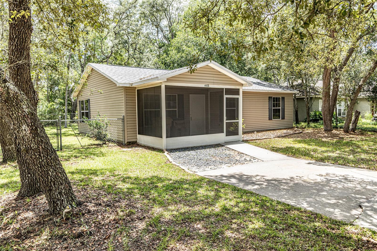 4438 Calamondin St, Lady Lake, FL 32159 photo