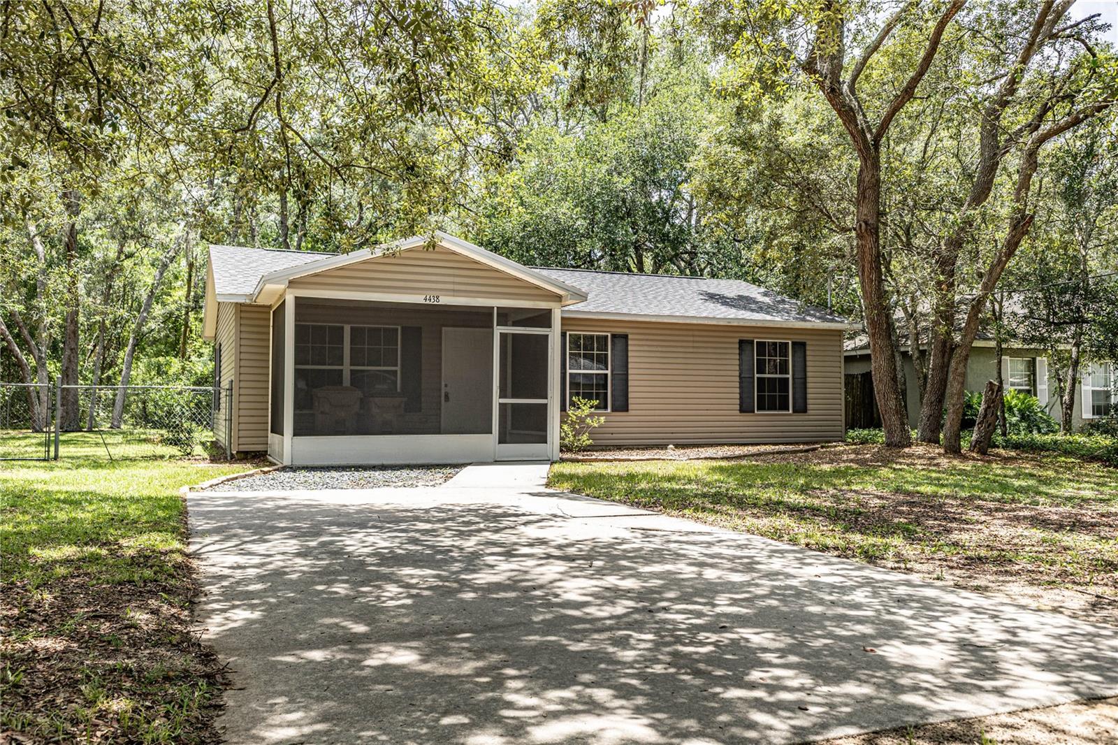 4438 Calamondin St, Lady Lake, FL 32159 photo