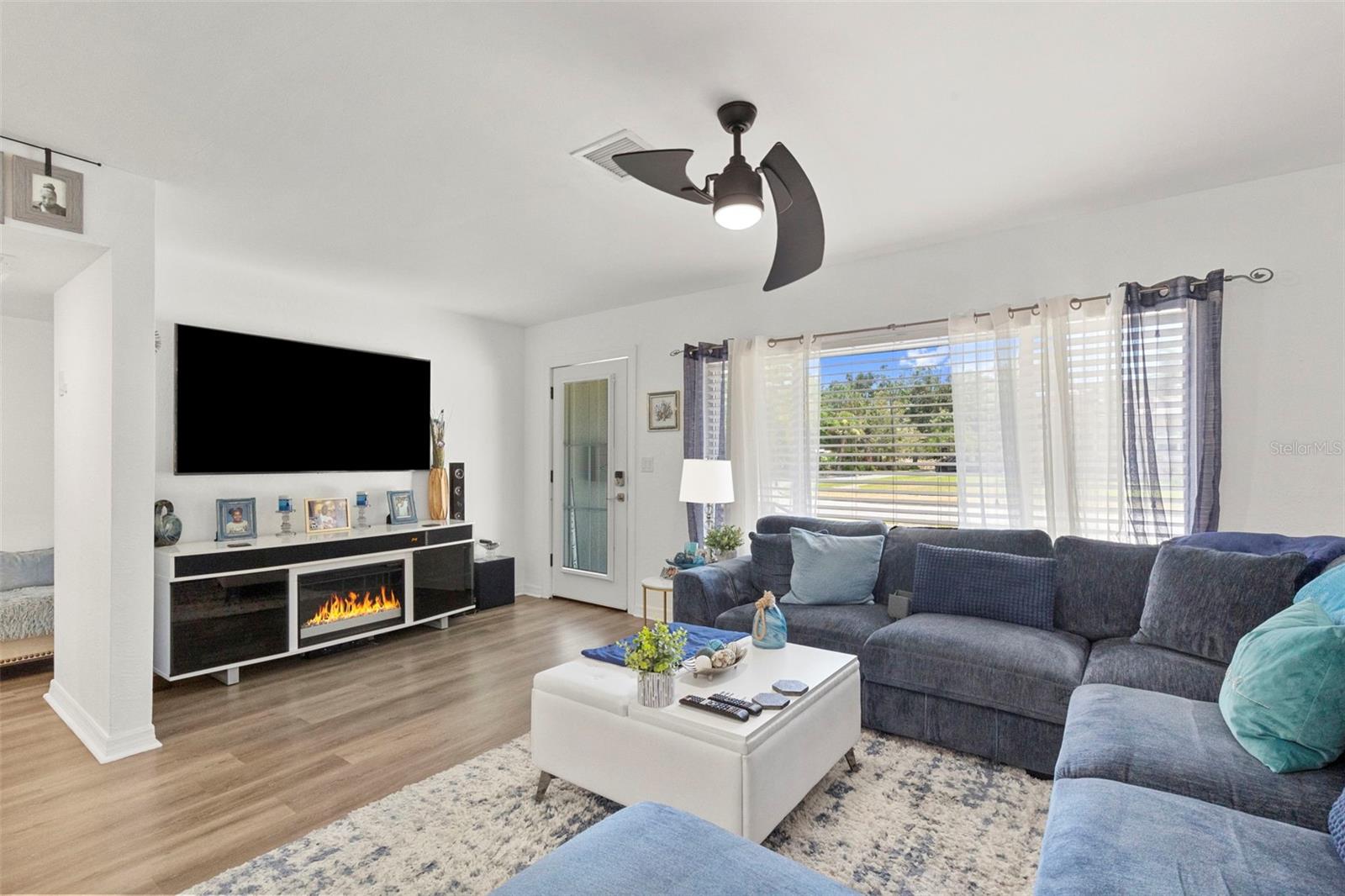 4832 5 St, Saint Petersburg, FL 33705 photo