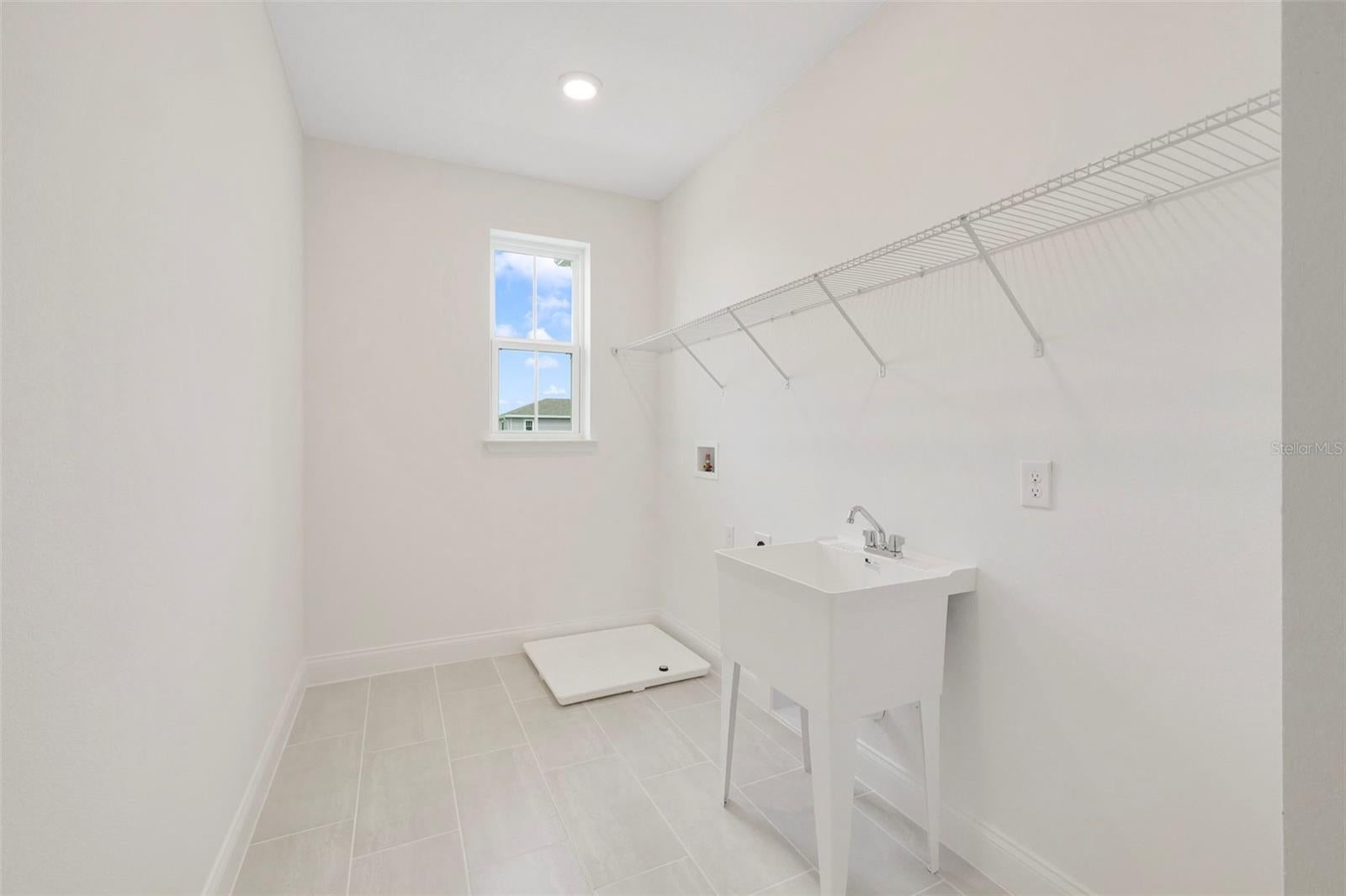 5171 Mockingbird Sound Ct, Sanford, FL 32773 photo