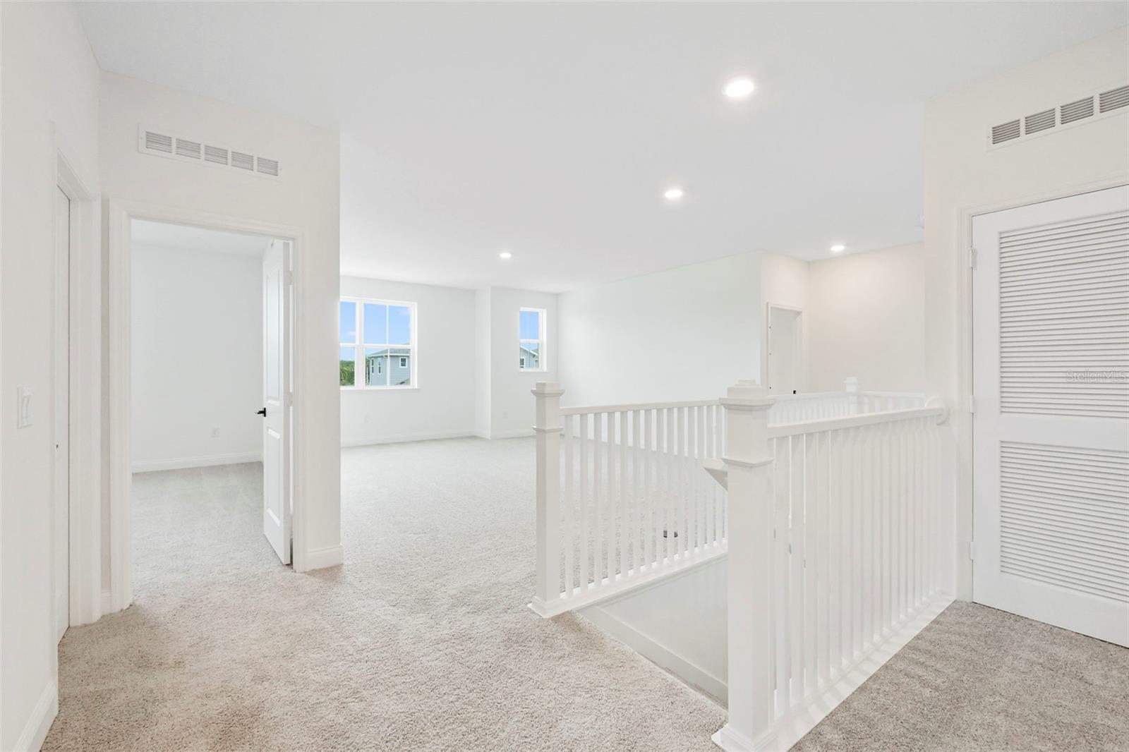 5171 Mockingbird Sound Ct, Sanford, FL 32773 photo