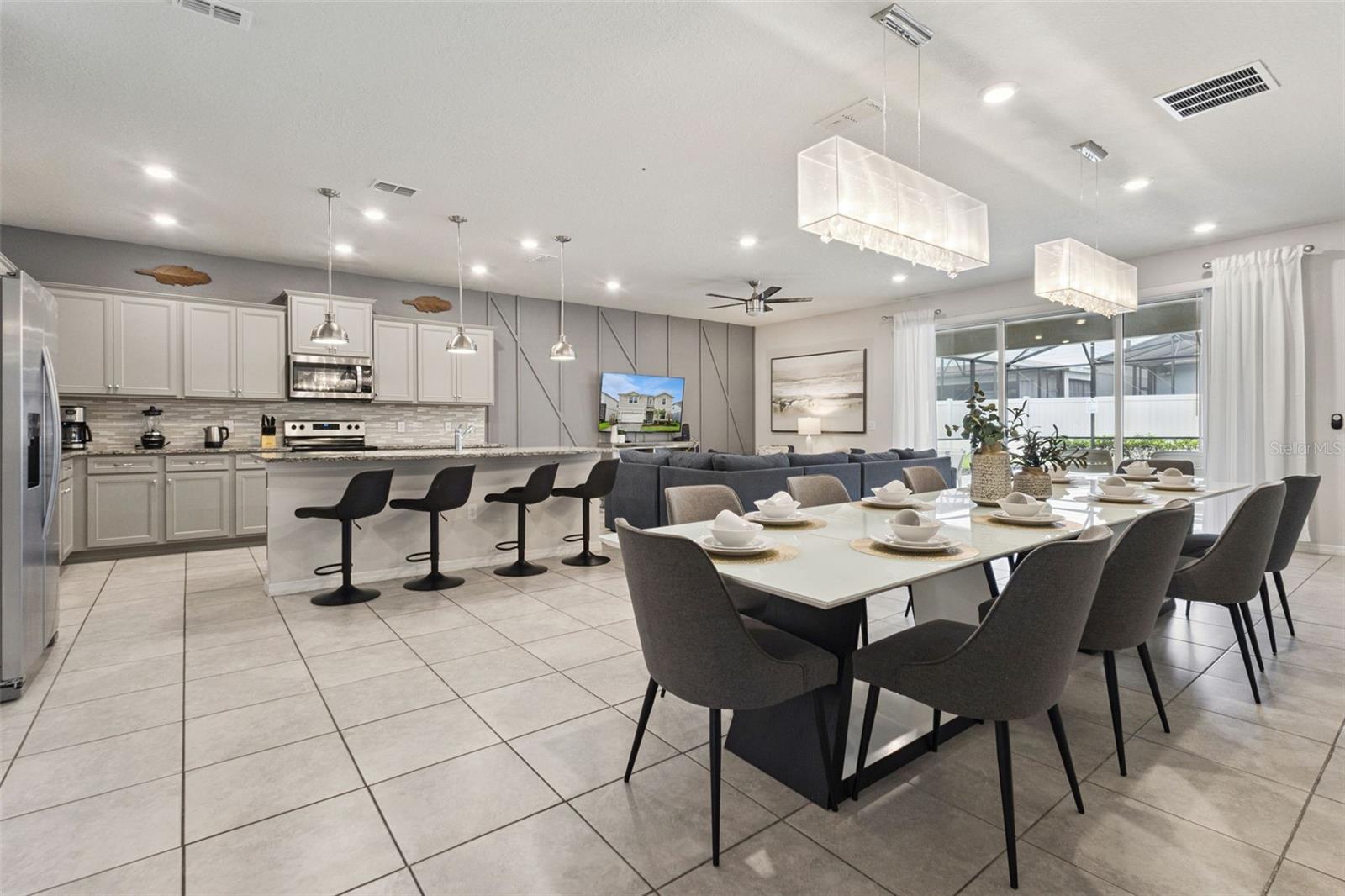 3621 Lily Ln, Davenport, FL 33897 photo
