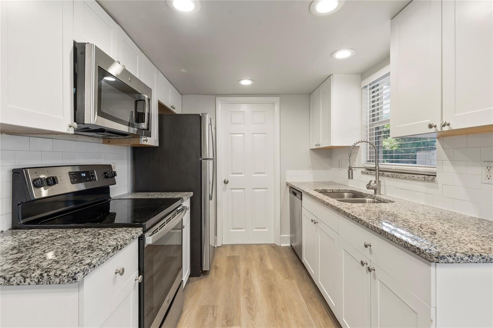 4680 Cronin Dr, Sarasota, FL 34232 photo