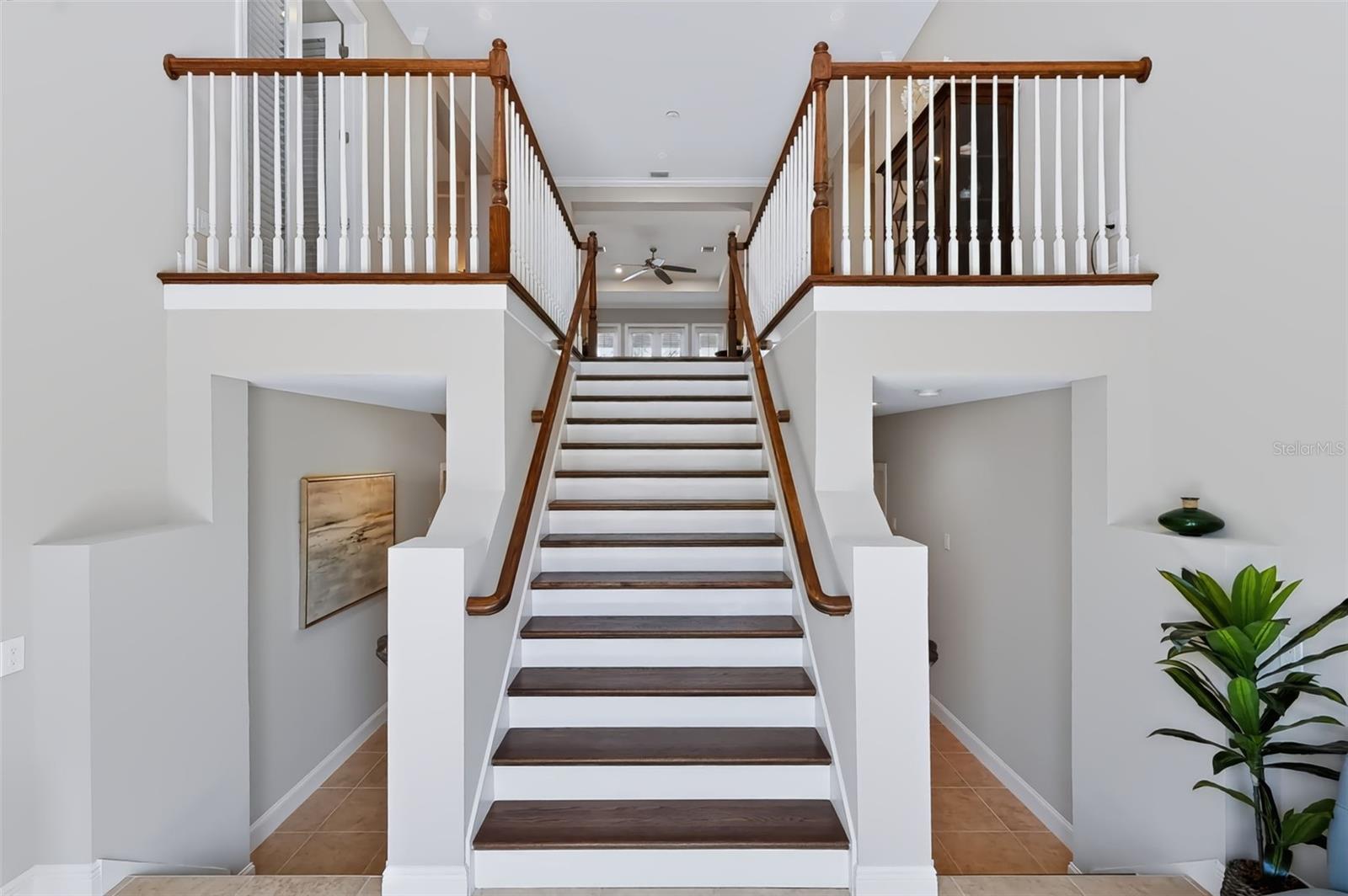 102 Wimbledon Ct, Redington Shores, FL 33708 photo