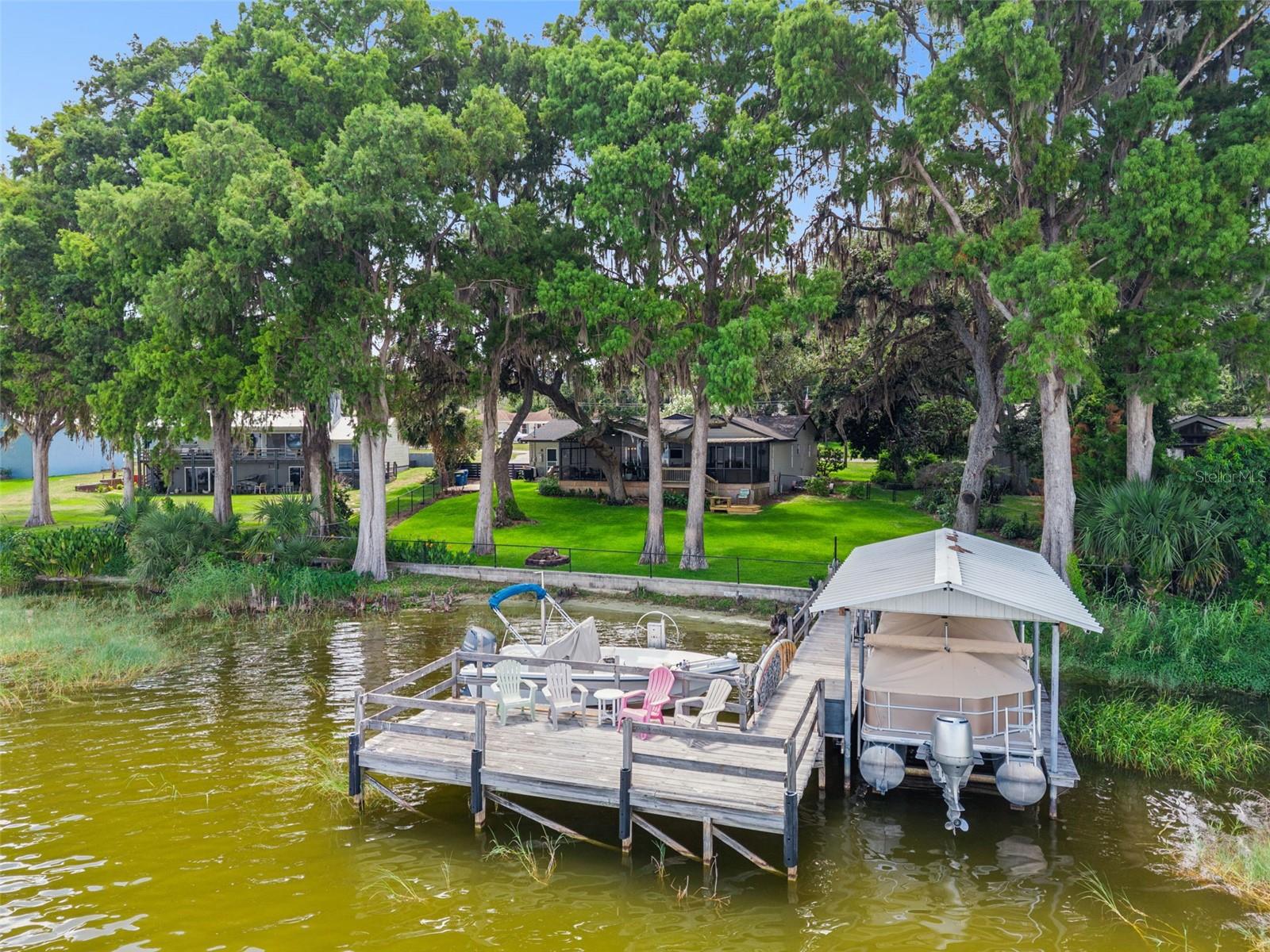 1000 N Lakeshore Blvd, Howey In The Hills, FL 34737 photo