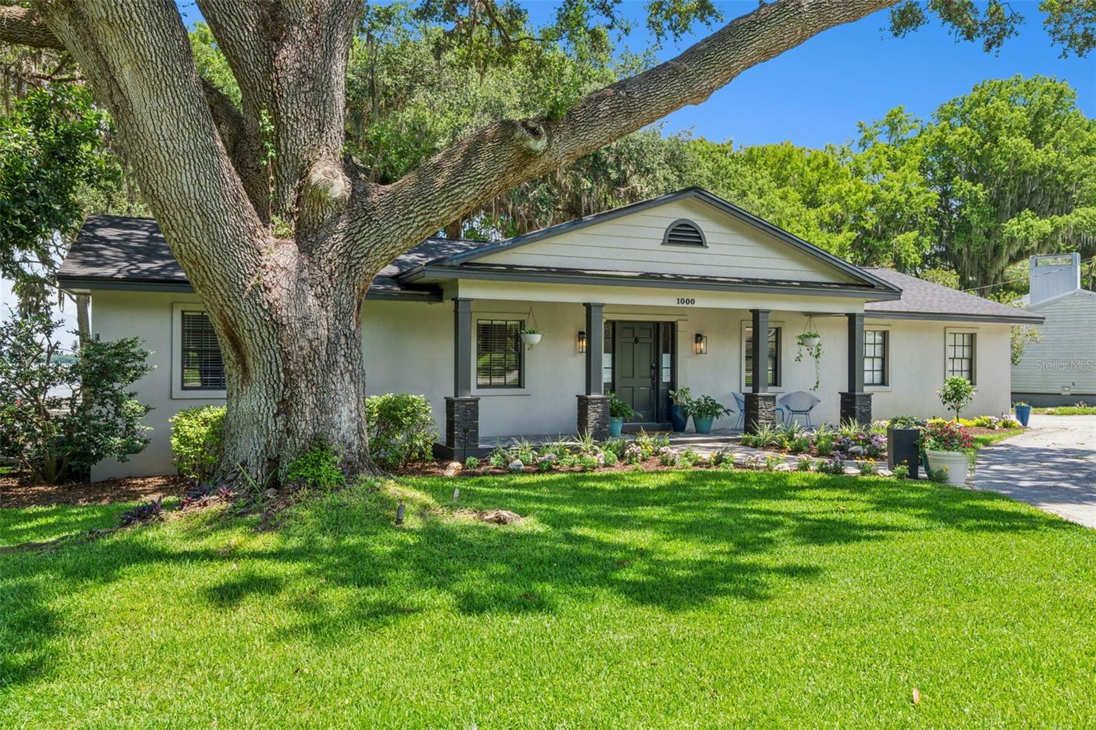1000 N Lakeshore Blvd, Howey In The Hills, FL 34737 photo