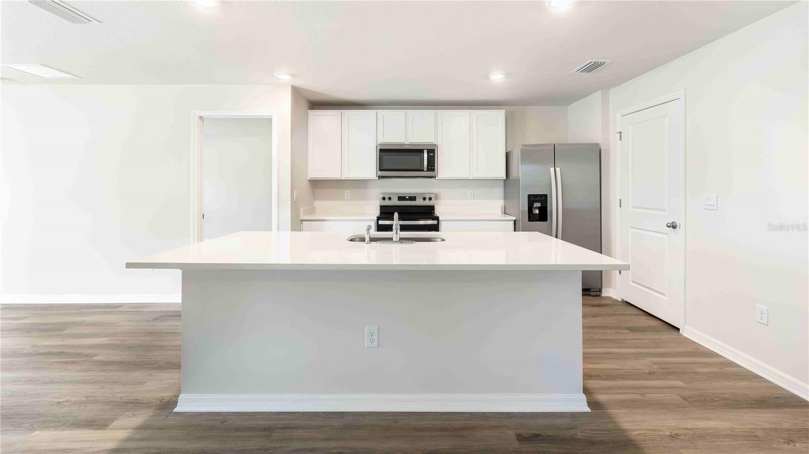 18223 Beehive Terrace, Bradenton, FL 34211 photo