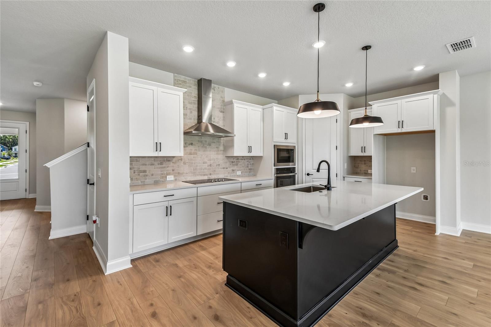5735 Leaflet Trl, Mount Dora, FL 32757 photo