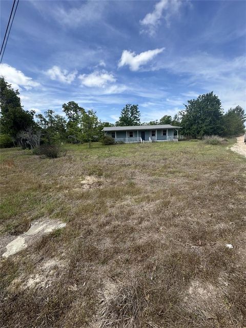 Single Family Residence in KEYSTONE HEIGHTS FL 7604 SILVER SANDS RD.jpg
