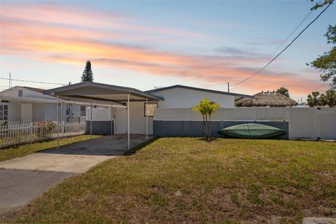 Single Family Residence in HUDSON FL 6816 SANDERLING LANE.jpg