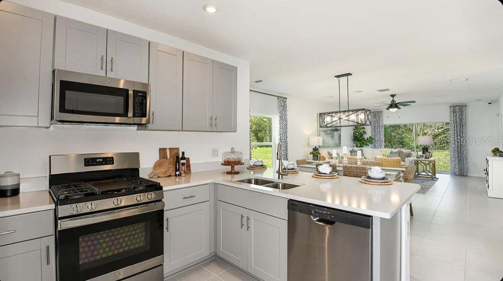 Single Family Residence in GROVELAND FL 7412 SANDSTONE DRIVE 7.jpg