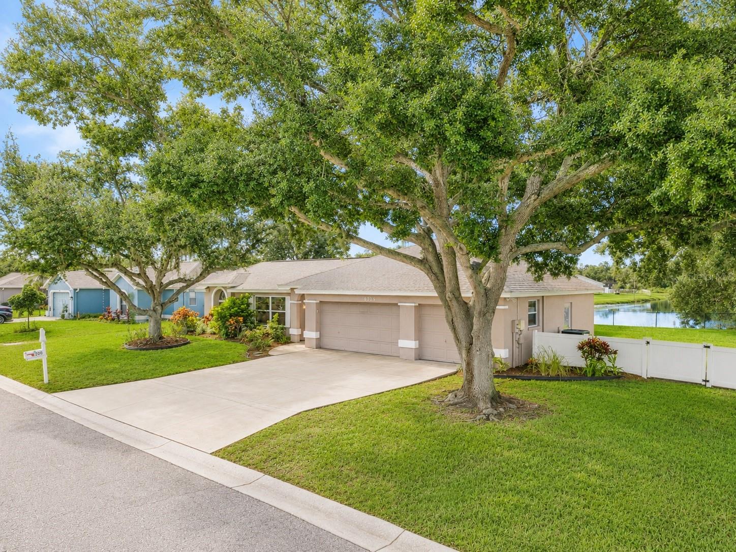 6305 61 St, Palmetto, FL 34221 photo