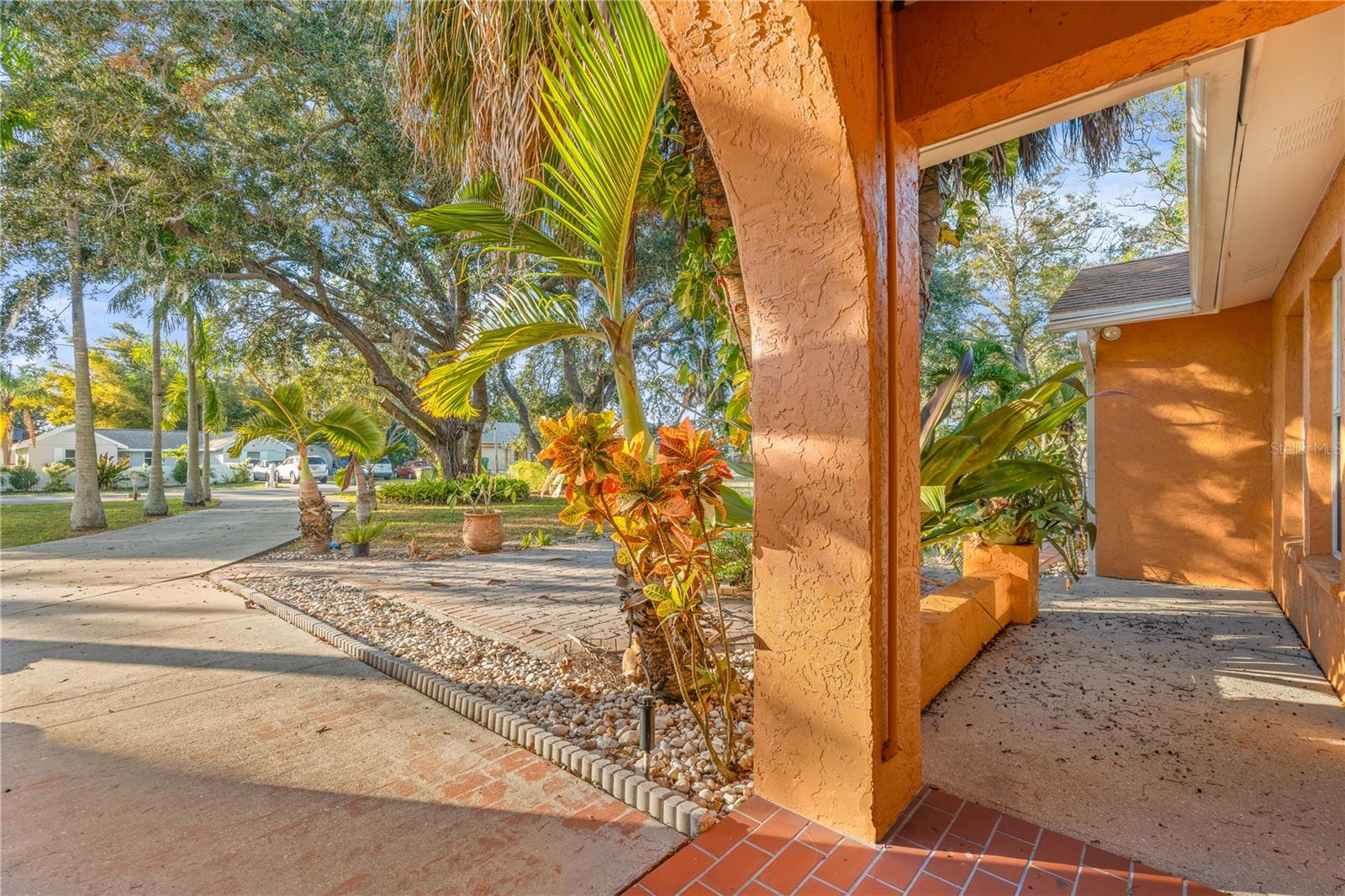 619 29 St, Bradenton, FL 34208 photo