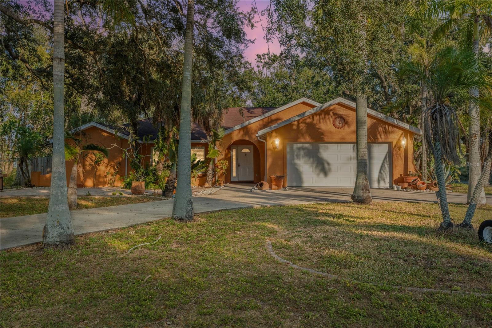 619 29 St, Bradenton, FL 34208
