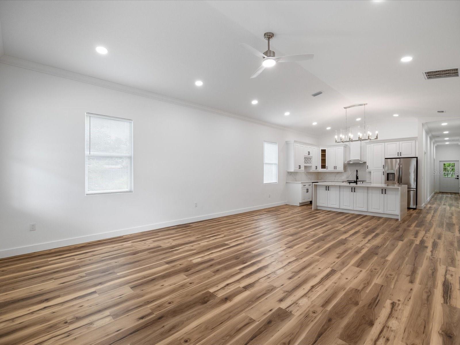 611 Elm St, Safety Harbor, FL 34695 photo