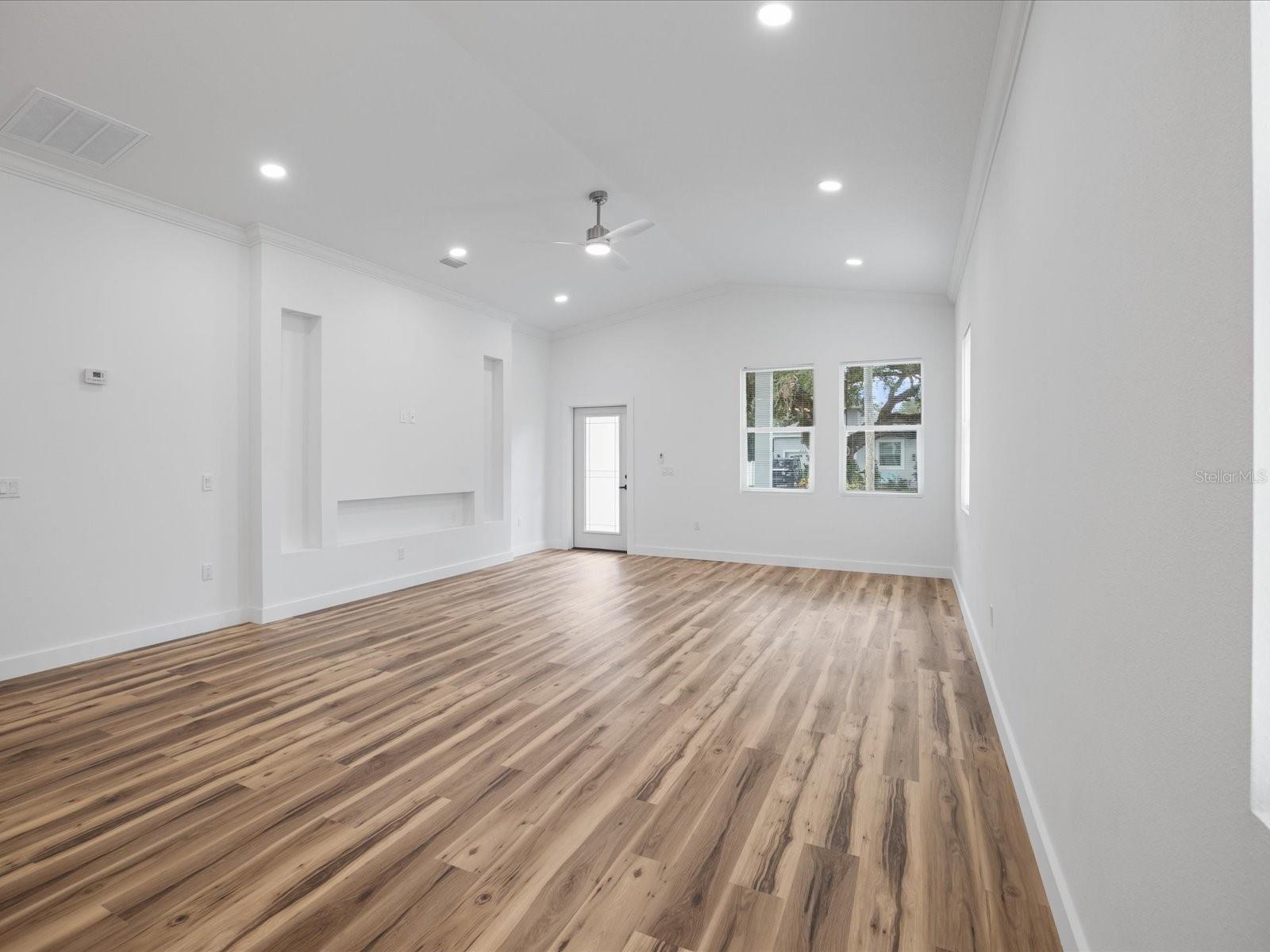 611 Elm St, Safety Harbor, FL 34695 photo