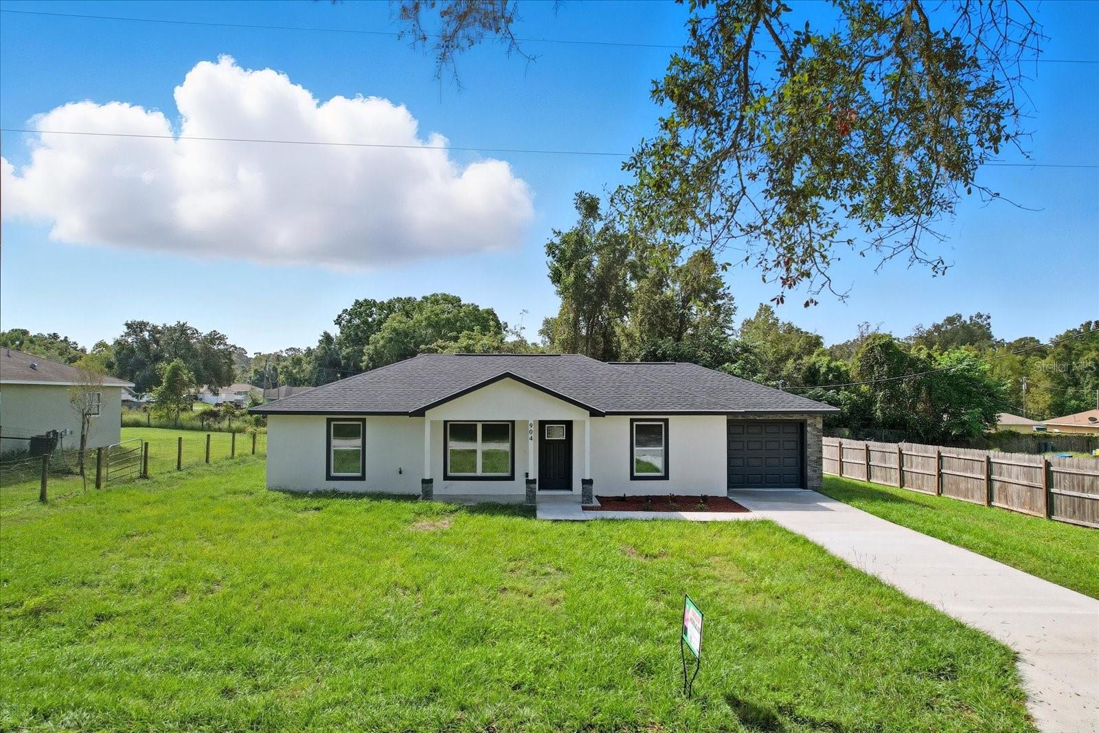 19857 SW Flamingo Dr, Dunnellon, FL 34431 photo