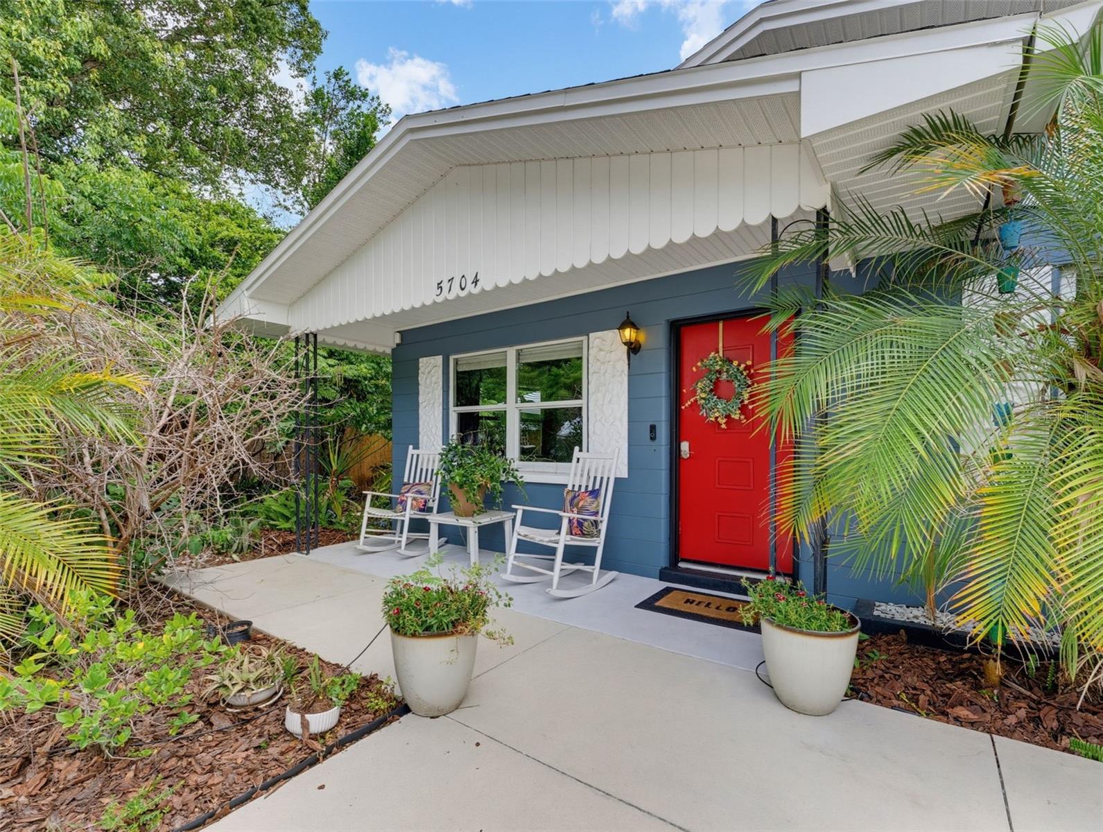 5704 13 St, Zephyrhills, FL 33542 photo