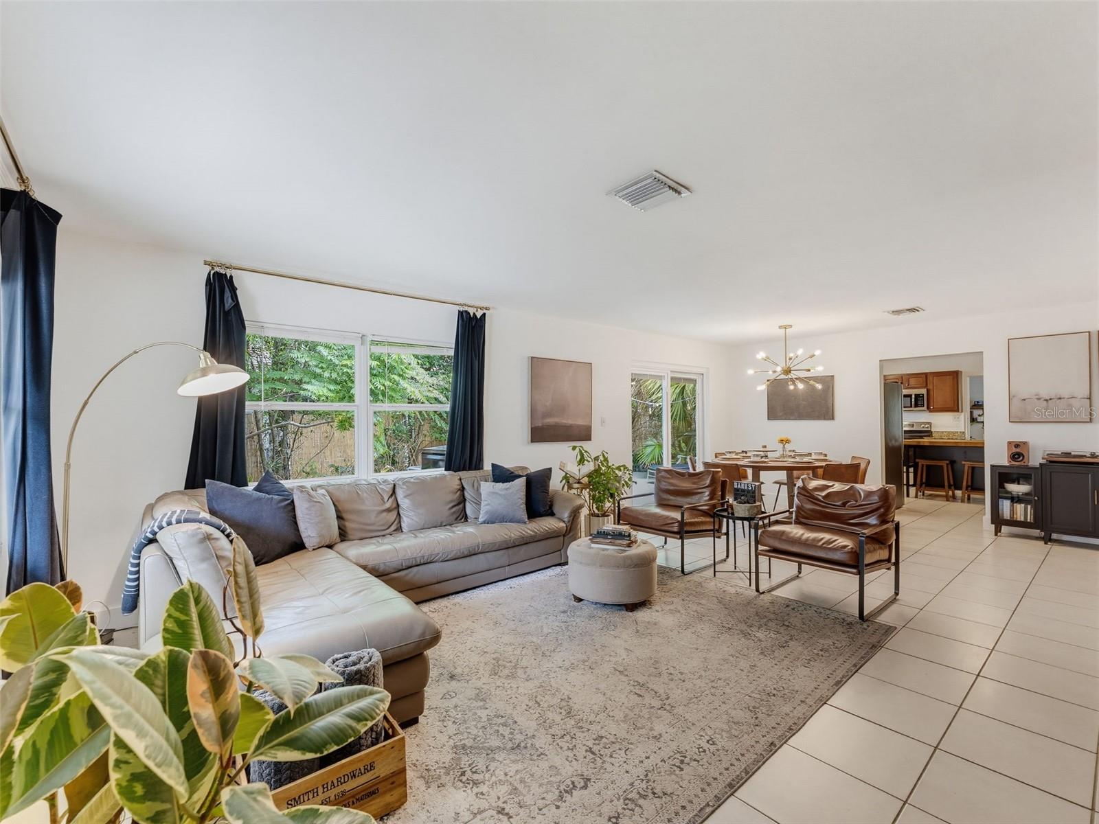 5704 13 St, Zephyrhills, FL 33542 photo