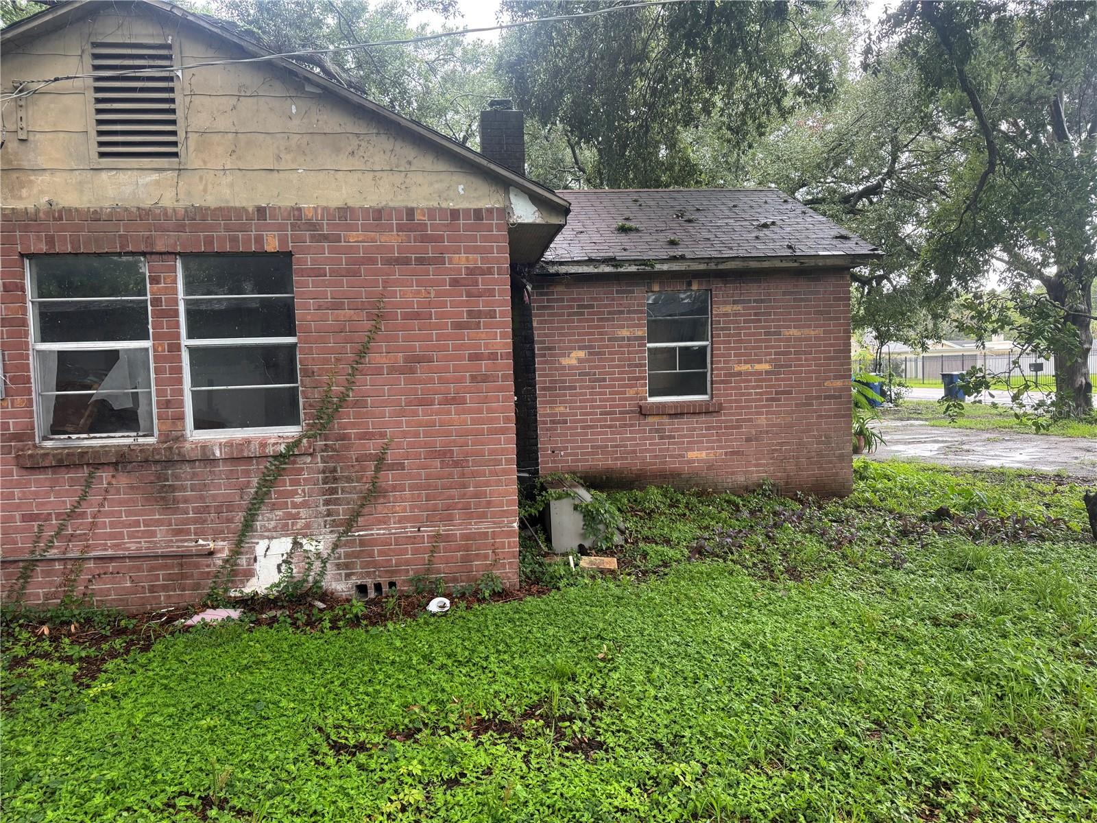 2510 W Henry Ave, Tampa, FL 33614 photo