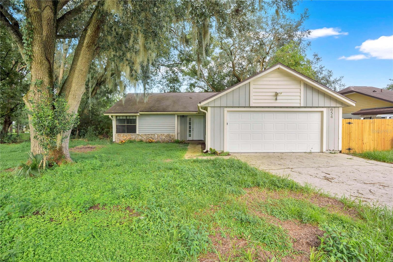 654 Cypress Ln, Winter Springs, FL 32708