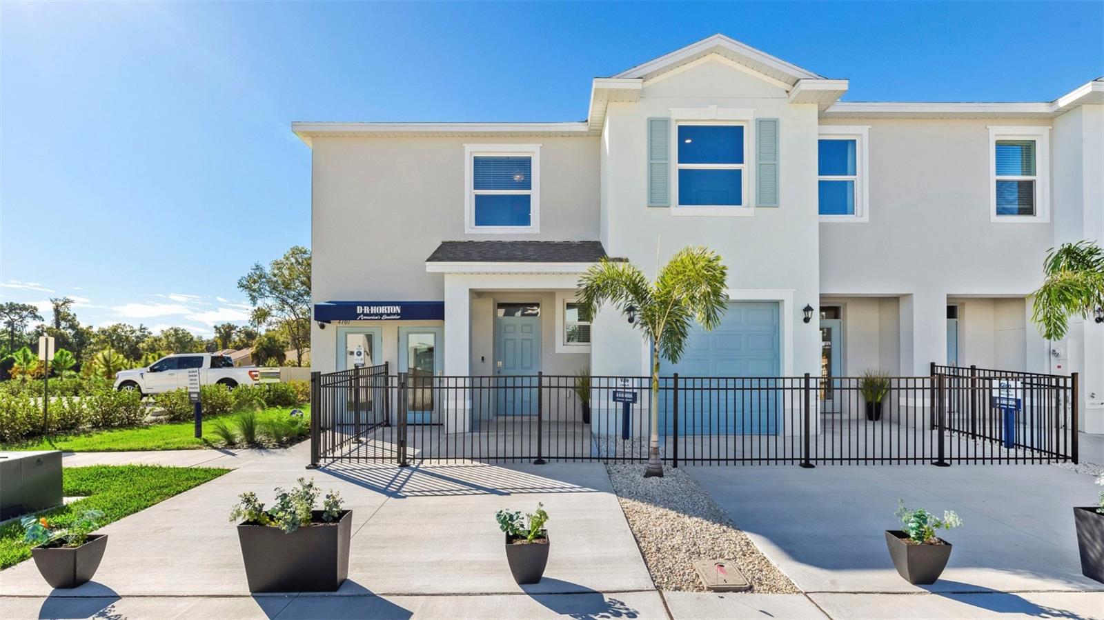 4048 Gold Dust Ln, Sarasota, FL 34243 photo