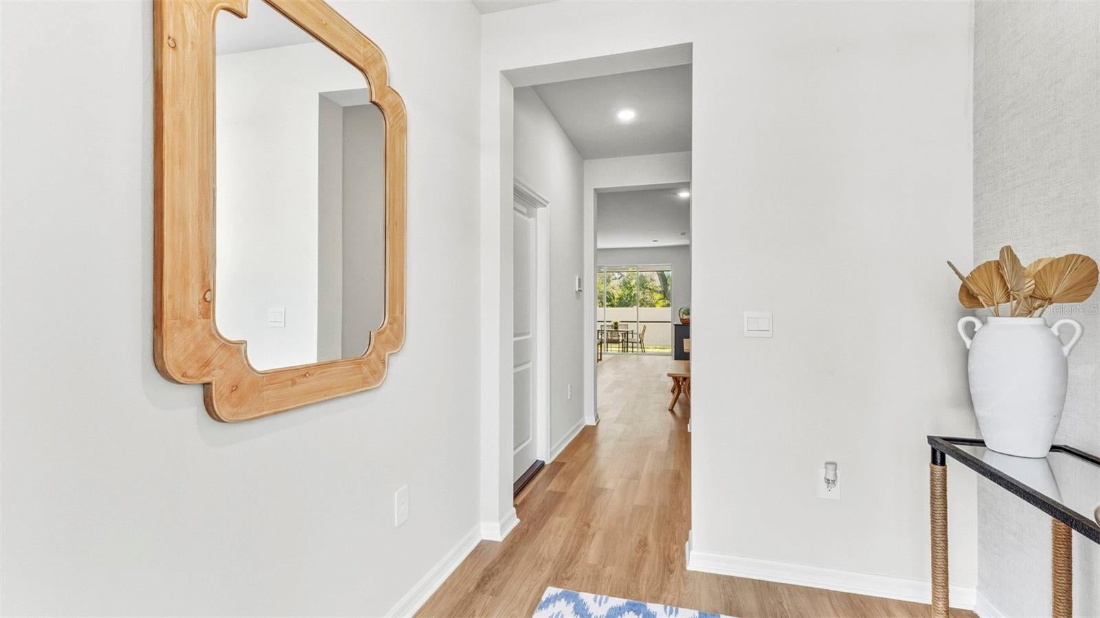 4048 Gold Dust Ln, Sarasota, FL 34243 photo