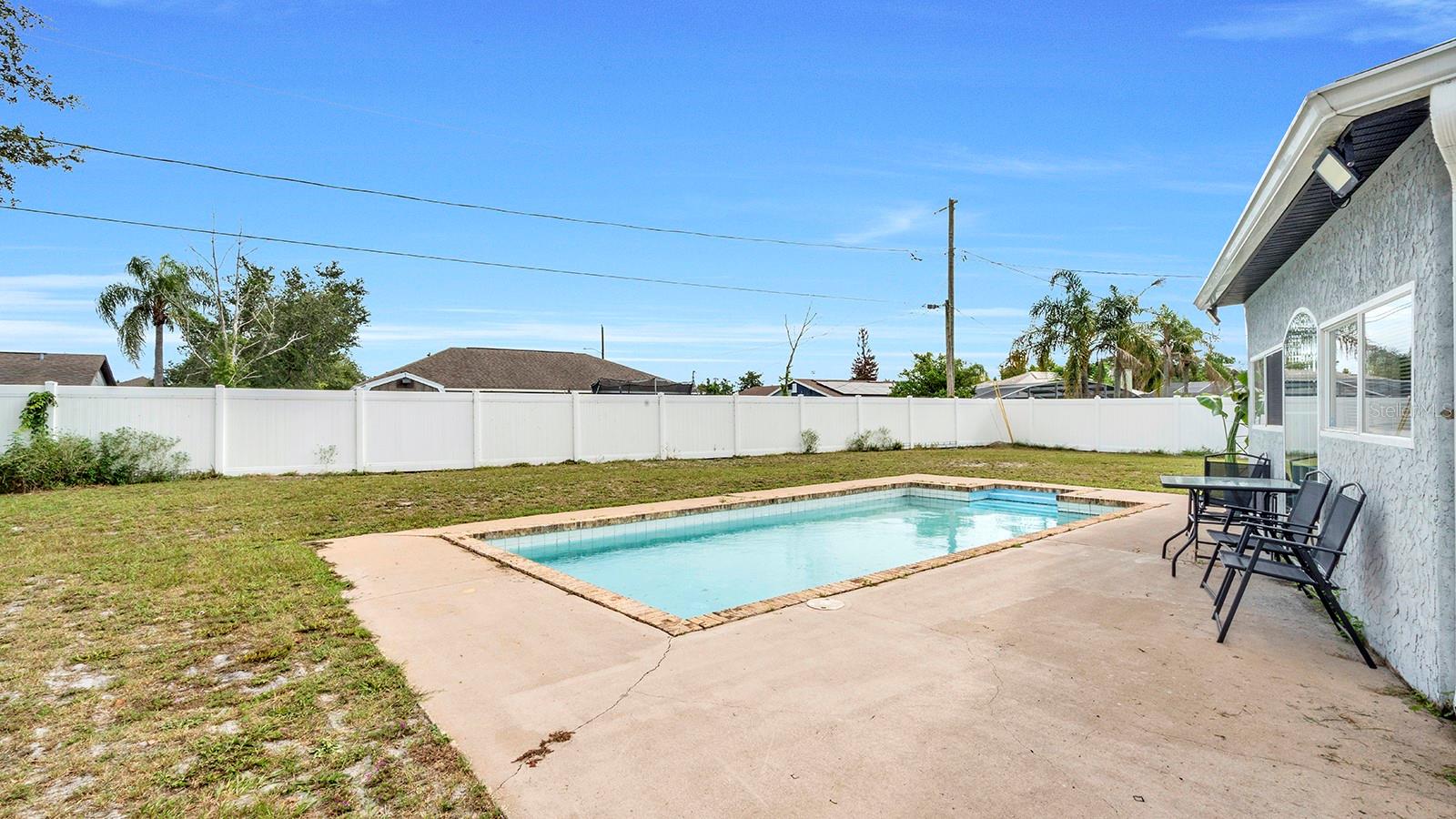 1160 Manitoba St, Deltona, FL 32725 photo