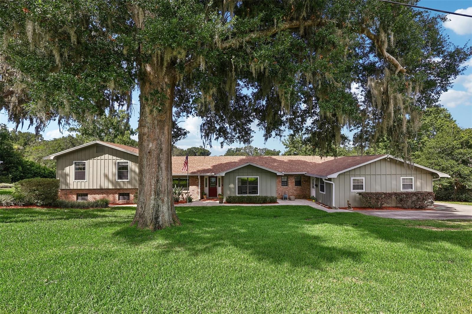 1460 Grove St, Eustis, FL 32726