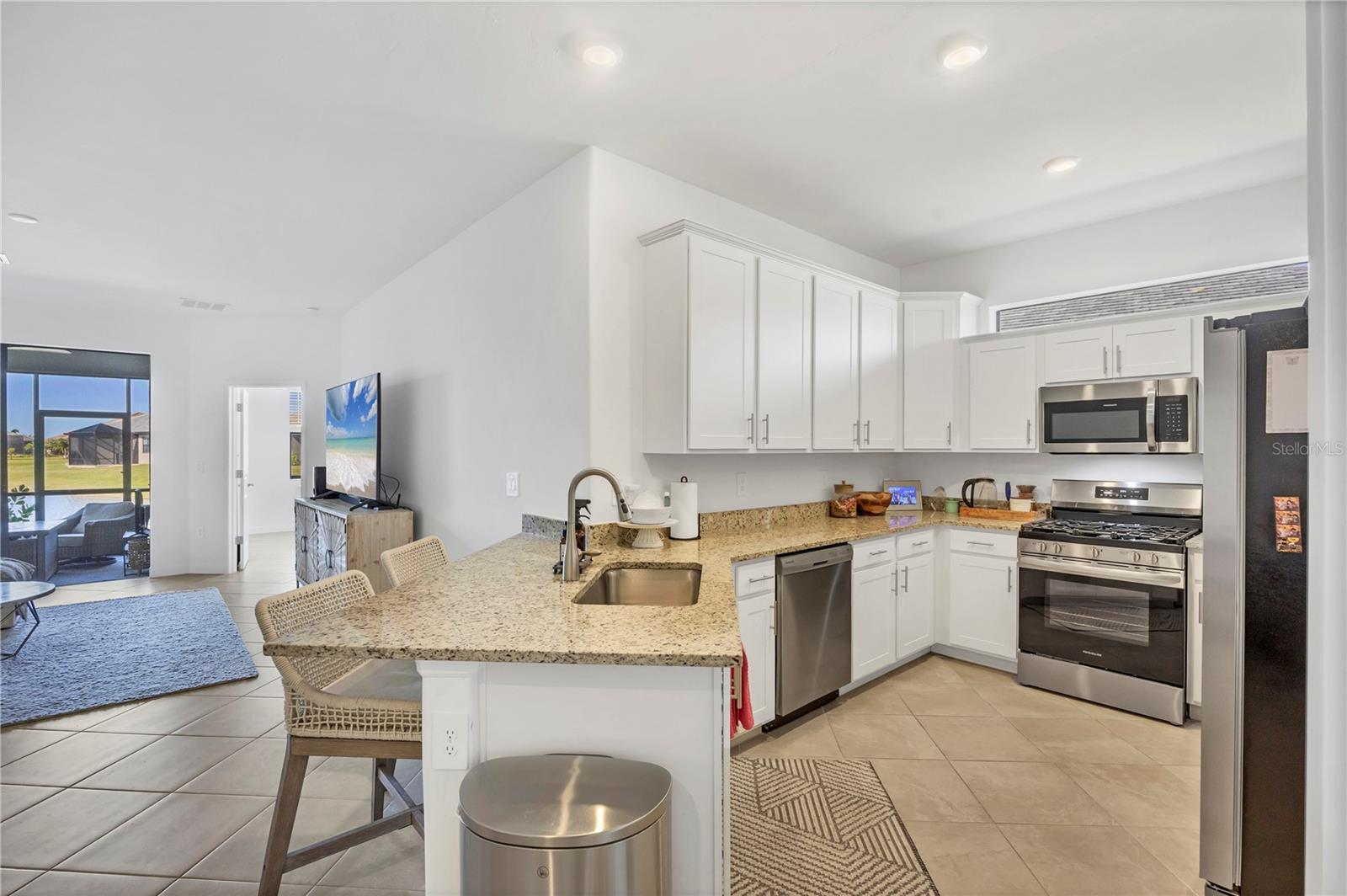 15733 Sunny Day Dr, Bradenton, FL 34211 photo