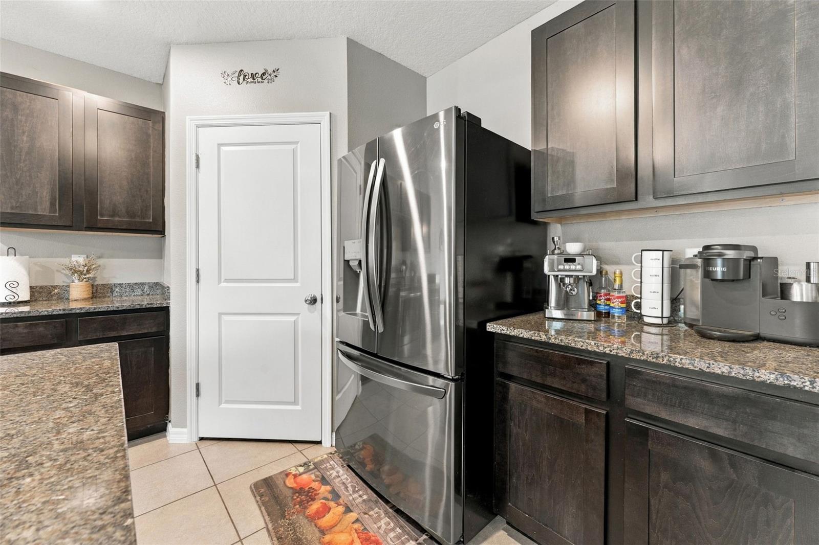 506 Diamond Ridge Rd, Seffner, FL 33584 photo