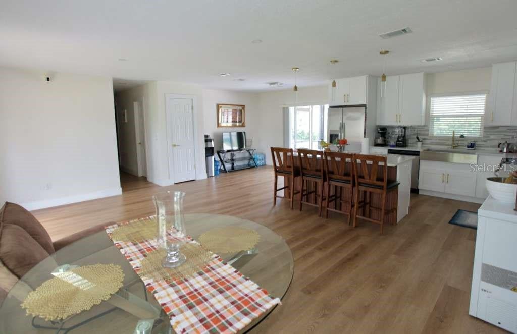 815 Bishop Pl, Seffner, FL 33584 photo