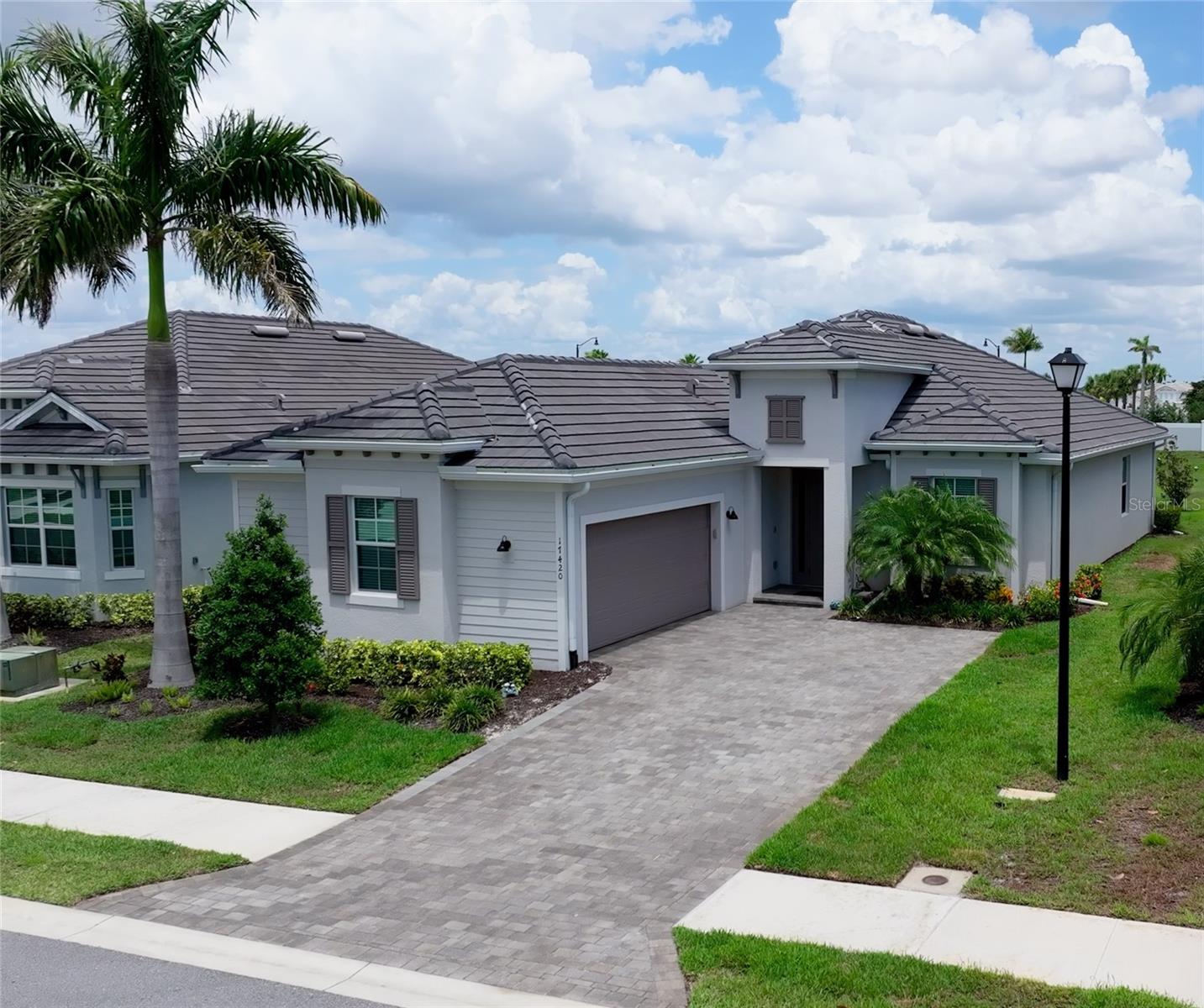 17420 Jadestone Ct, Venice, FL 34293